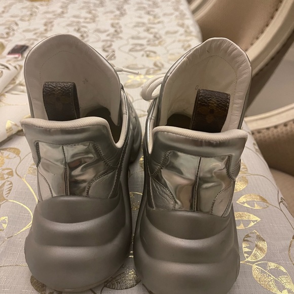 Louis Vuitton Archlight Tennis Shoes. Worn twice. Silver. Size 9. - Picture 9 of 15